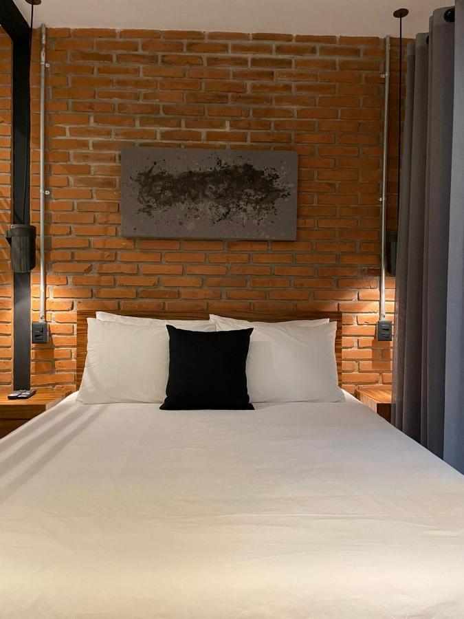 Hotel Oxú Solo adultos Valle de Bravo Exterior foto